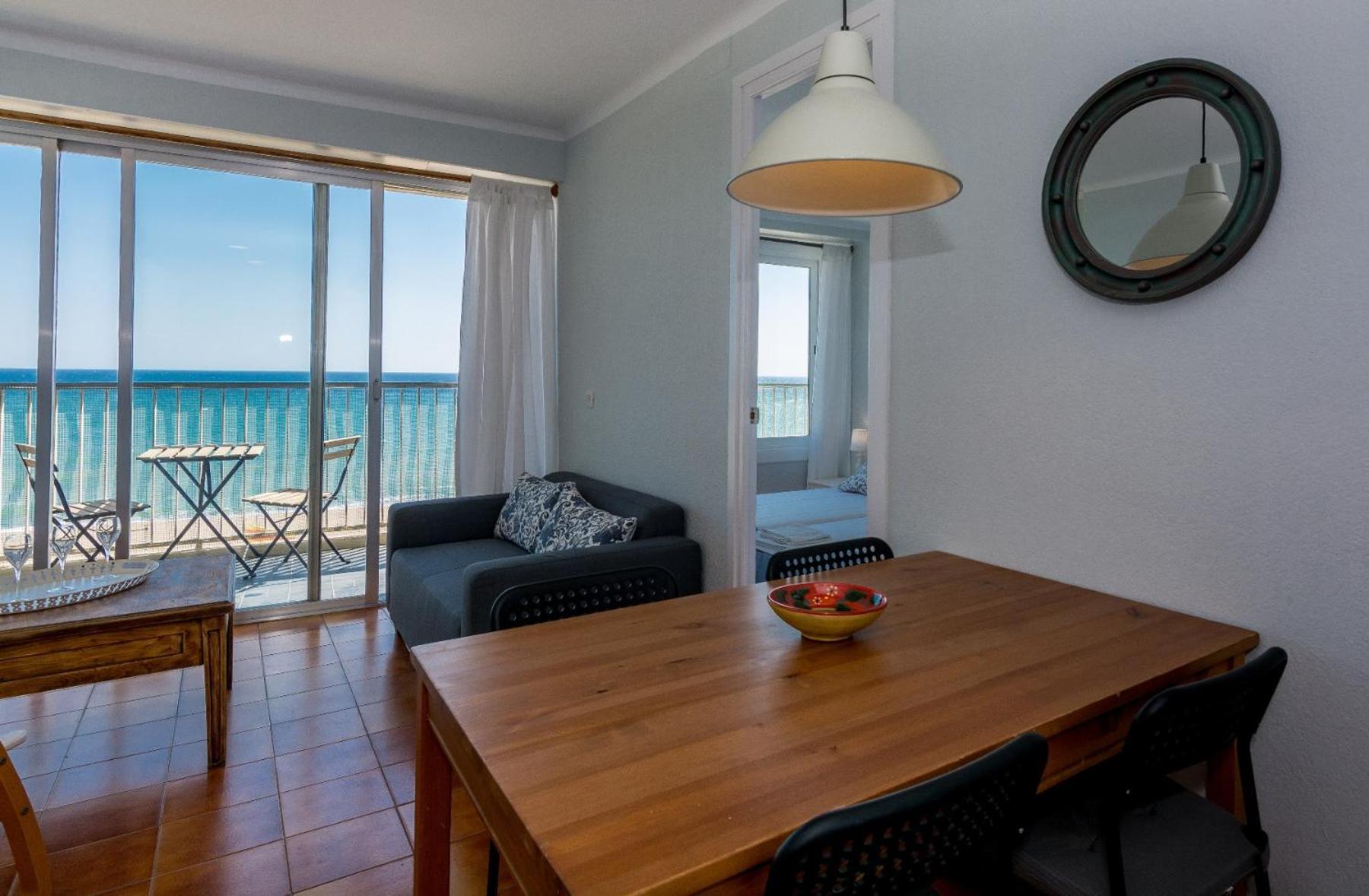 Homeholidaysrentals Etoile 卡里拉 外观 照片